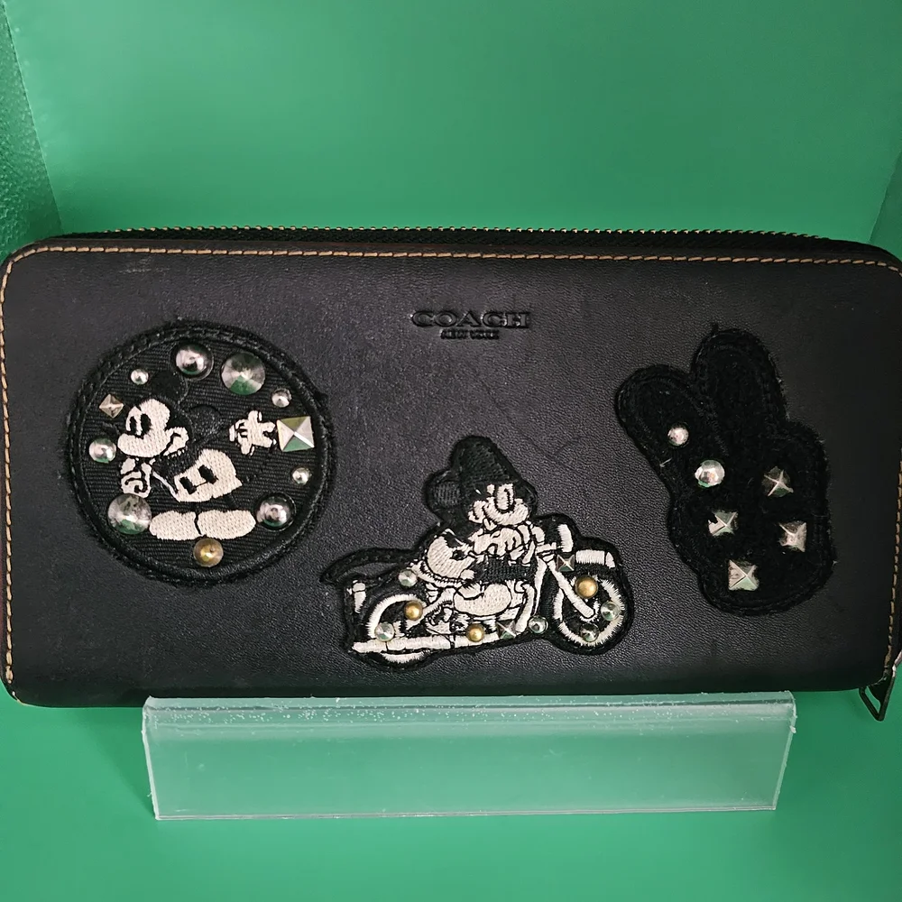 COACH Disney Patches Limited Edition - Picture 10 of 14